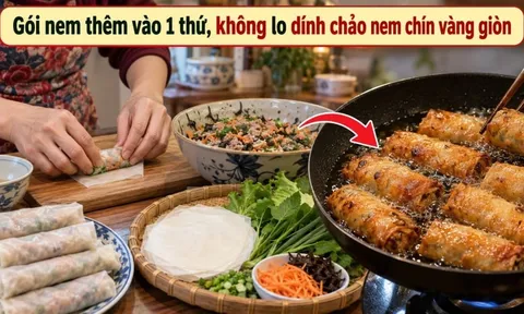 Gói nem thêm vào 1 thứ, không lo dính chảo nem chín vàng giòn