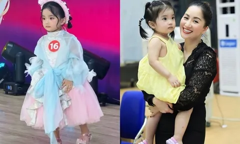 Con gái 3 tuổi của Khánh Thi - Phan Hiển lần đầu tiên đi catwalk, được khen chuẩn thần thái hoa hậu
