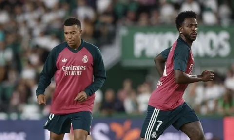 Mourinho cần tìm lời giải cho đôi cánh Mbappe - Vinicius ở Real