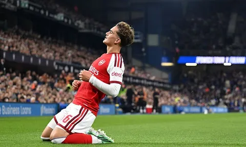 12 CLB xếp hàng tranh mượn thần đồng Max Dowman của Arsenal
