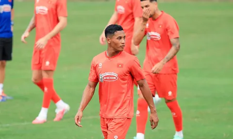 Tân binh Việt kiều Adou Minh: "Hồi hộp nhưng tự hào khi lần đầu khoác áo Việt Nam"
