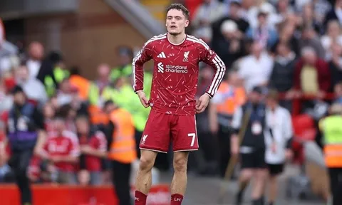 Liệu Carragher có quá bất công khi đòi loại Florian Wirtz?