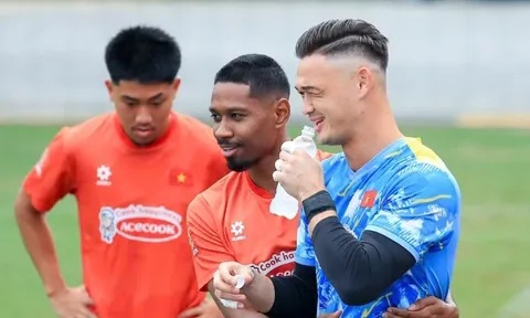 Điểm tin Bóng đá Việt Nam 23/9: Quang Vinh muốn vô địch FIFA ASEAN Cup; HLV Đinh Hồng Vinh lo lắng về nhân sự