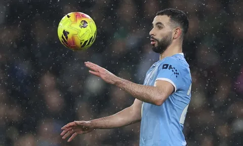 Juventus muốn đàm phán mượn Ait-Nouri từ Man City