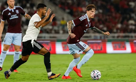 Thất sủng tại Aston Villa, Garnacho chờ CLB La Liga giải cứu