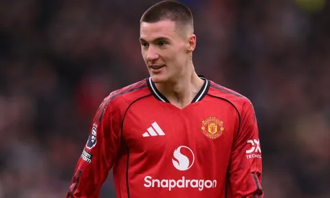 Rooney chỉ trích thái độ thi đấu của Sesko tại Man United