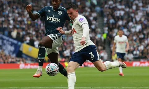 Andy Robertson nêu rõ vấn đề của Tottenham