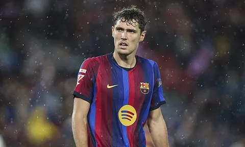 Barca tổ chức lễ công bố hợp đồng mới của Christensen