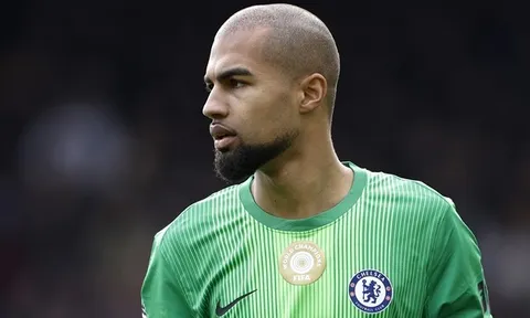Chelsea tính bán đứt Robert Sanchez vào mùa hè tới