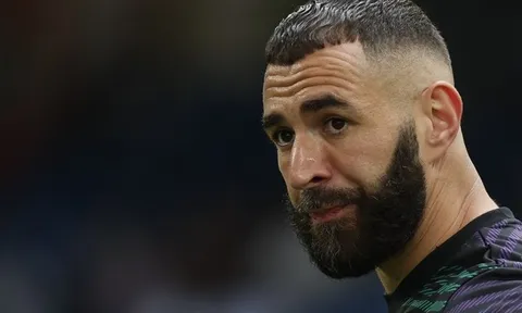 Nike "quay xe" với Benzema vào phút chót vì bê bối cũ