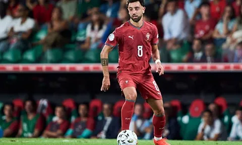 Bruno Fernandes tự hào khi Bồ Đào Nha áp đảo Xứ Wales