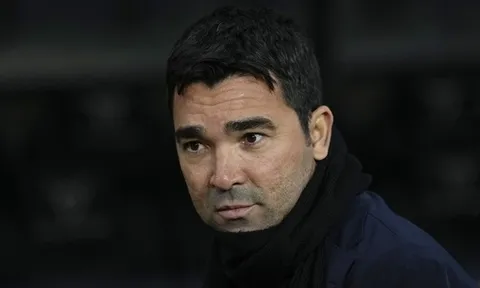 Lý do Barca cự tuyệt thần đồng nổi loạn của Man Utd