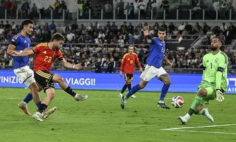 Chấm điểm tuyển Ý: Donnarumma cô độc, hàng thủ liên tục sai lầm