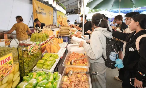 TikTok Food Fest mùa 2 trở lại: Á hậu Mook Karnruethai Tassabut làm đại sứ, 2 đêm nhạc quy tụ dàn sao đình đám