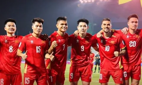 5 điểm nhấn Việt Nam 1-0 Philippines: Người hùng Đình Bắc; Dấu ấn VAR