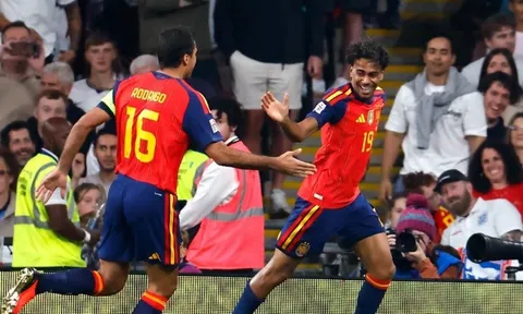 Kane sút hỏng 11m - Yamal ghi bàn, Tây Ban Nha gieo sầu cho Anh ở Wembley
