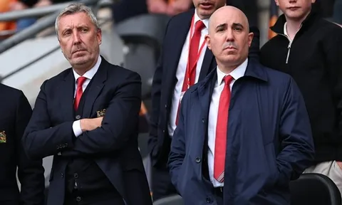Thảm họa của Man City mở ra hy vọng lịch sử cho MU