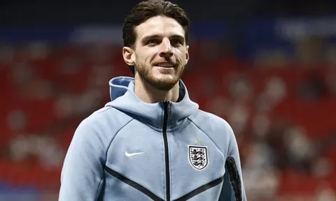 Declan Rice ngả mũ trước Yamal sau trận thua ở Wembley