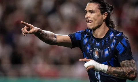 Darwin Nunez chói sáng, Uruguay đè bẹp Hàn Quốc 4-1