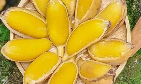 Luộc chuối sáp, người ướp đường, người ướp muối, còn đây mới là cách làm chuối dẻo ngọt ngon