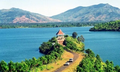 10 địa điểm du lịch nổi tiếng ở Đắk Lắk, từ núi đồi đến biển cả, du khách thích mê quên cả lối về