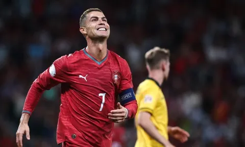 Cristiano Ronaldo và những cuộc chia tay không trọn vẹn
