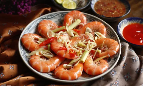 Cách hấp tôm đỏ au chắc thịt