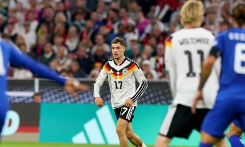 Klopp tin CĐV Liverpool đang hạnh phúc vì Wirtz
