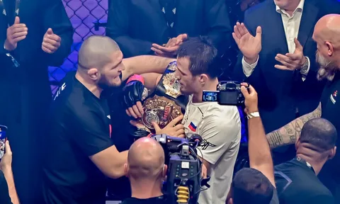 Khabib khẳng định: 'Usman Nurmagomedov đã ngang tầm với những nhà vô địch UFC'