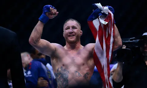 Daniel Cormier: Justin Gaethje đang đứng trước ngã ba đường không có lối thoát dễ dàng