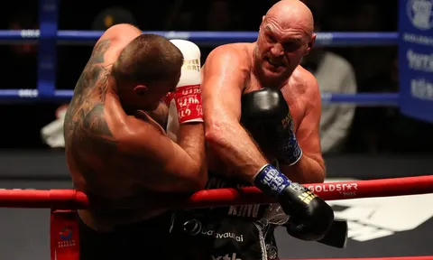 Đại chiến boxing nước Anh: Tyson Fury đụng độ Anthony Joshua chính thức chốt lịch