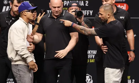 Nụ cười khiêu khích của Joshua Van và sự phẫn nộ của Alexandre Pantoja trước thềm UFC 331
