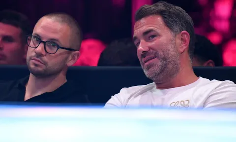 "Toàn là điều dối trá": Eddie Hearn vạch trần góc khuất khi các võ sĩ ký hợp đồng với Zuffa