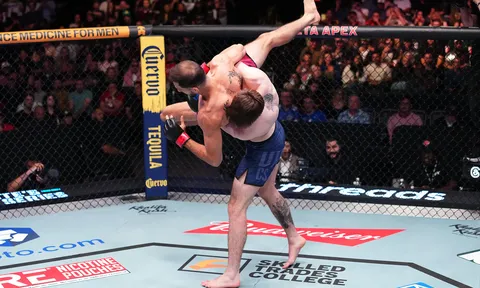 Kết quả DWCS mùa 10 tuần 8: Cú slam knockout lịch sử chấn động UFC APEX