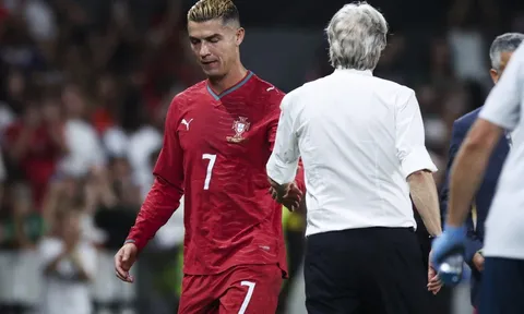Ronaldo nhận thông điệp từ HLV Jorge Jesus