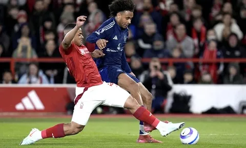 "Phá két" mua Murillo là nước đi hợp lý của HLV Carrick