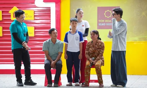 Cha mẹ mất cùng một ngày, cậu bé mồ côi khi mới 1 tuổi nương tựa ông bà ngoại khiến Đại Nghĩa khóc nức nở