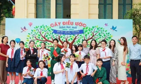 Giờ sinh hoạt dưới cờ đặc biệt ở Hà Nội: Khi những trang sử được kể bằng ngôn ngữ của học sinh