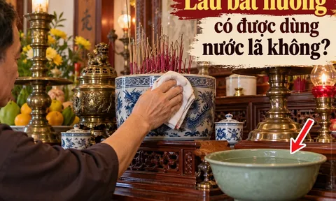Lau bát hương có được dùng nước lã không?