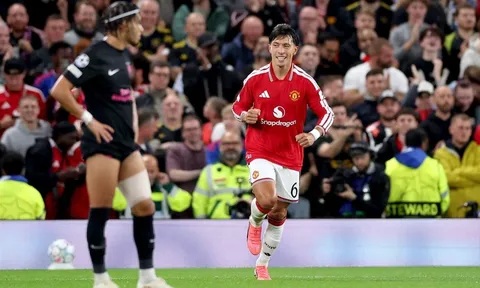MU lên kế hoạch giữ chân Lisandro Martinez