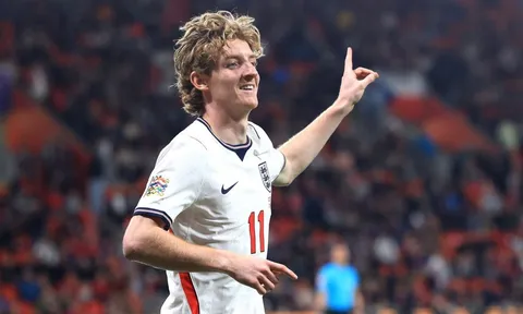 Alan Shearer chỉ trích thái độ thi đấu của Anthony Gordon
