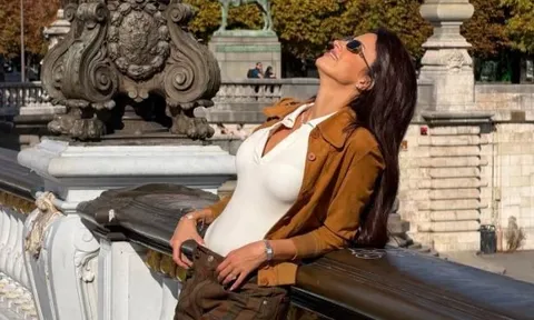 MC Eleonora Incardona gây sốt khi cổ vũ bạn trai Ricci