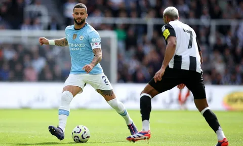Man City đối mặt biến cố lớn, Kyle Walker lập tức lên tiếng