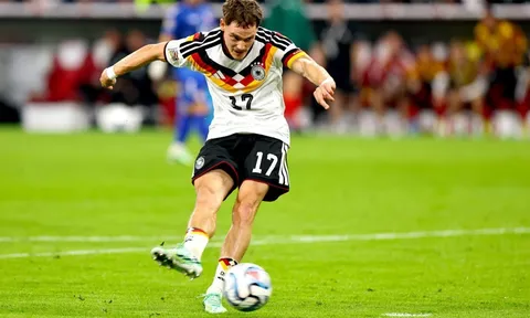 Gặp khó ở Liverpool, Florian Wirtz được chỉ điểm sang Barcelona
