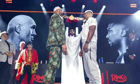 ‘Ai khao khát chiến thắng hơn?’: Frank Warren giải mã trận đại chiến Tyson Fury và Anthony Joshua
