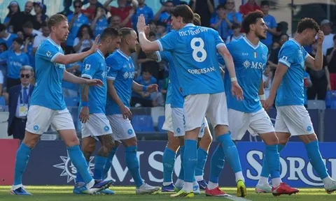 McTominay được bật đèn xanh trở lại tập luyện cho Napoli