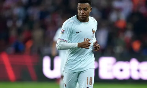 Kylian Mbappe bị chê chưa đủ tầm đoạt Quả bóng vàng