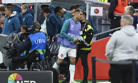 Rời tuyển BĐN, Ronaldo đi ngược lại phát ngôn của chính mình