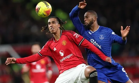 Carrick xoay sở ra sao với hàng thủ MU trước De Zerbi?