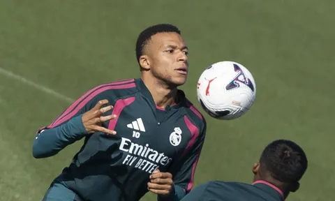 Tin đồn chuyển nhượng tối 9/10: Real sẵn sàng bán Mbappe; MU đàm phán mua Fofana